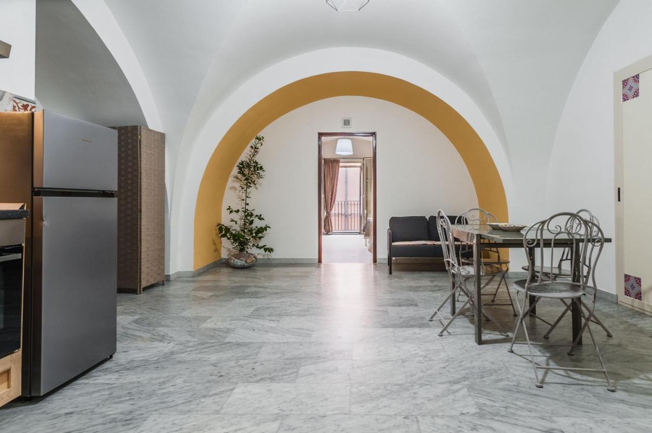 Apartment Manzoni 40 By Wonderful Italy Catania Bagian luar foto